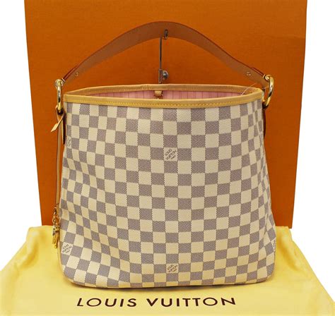 louis vuitton women's shoulder bag|Pre.